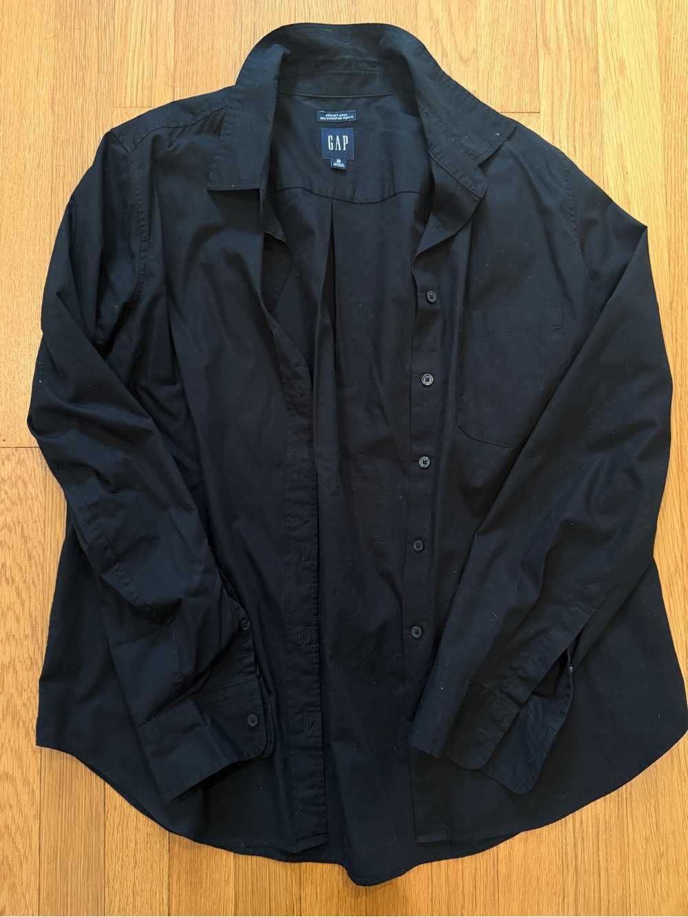 GAP Navy and Black Logo Tag Shirt